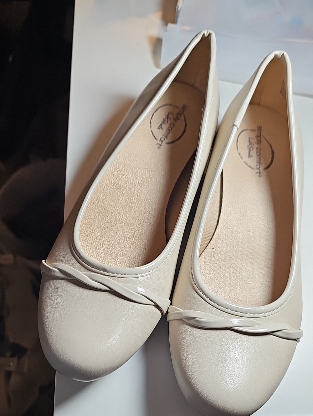 Life Stride Cream Ballet Flats with Twisted Trim